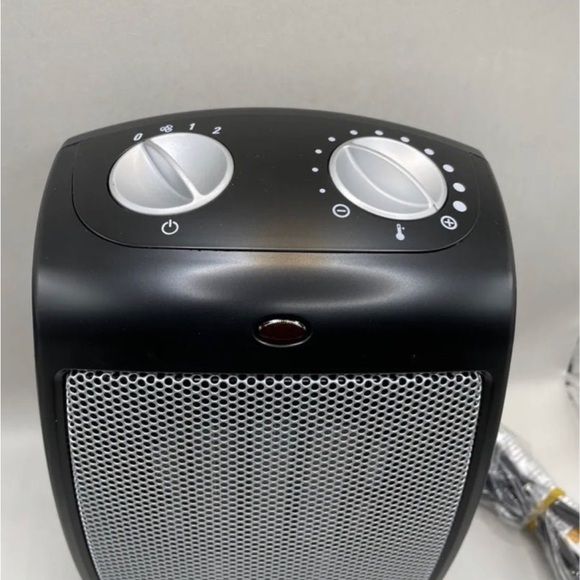 Lasko CD09250 Ceramic Adjustable Thermostat Tabletop or Under-Desk Heater, 9 Inc - Picture 2 of 5